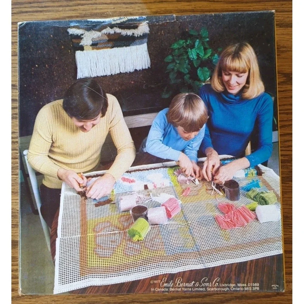 Vintage‎ New BERNAT RUG ART KIT Huff 'N' Puff Train 12 X 12